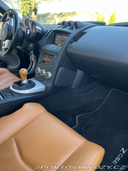Nissan 350 Z Coupe 2006