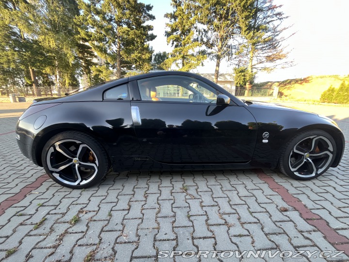 Nissan 350 Z Coupe 2006