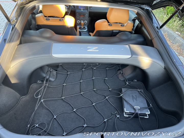 Nissan 350 Z Coupe 2006