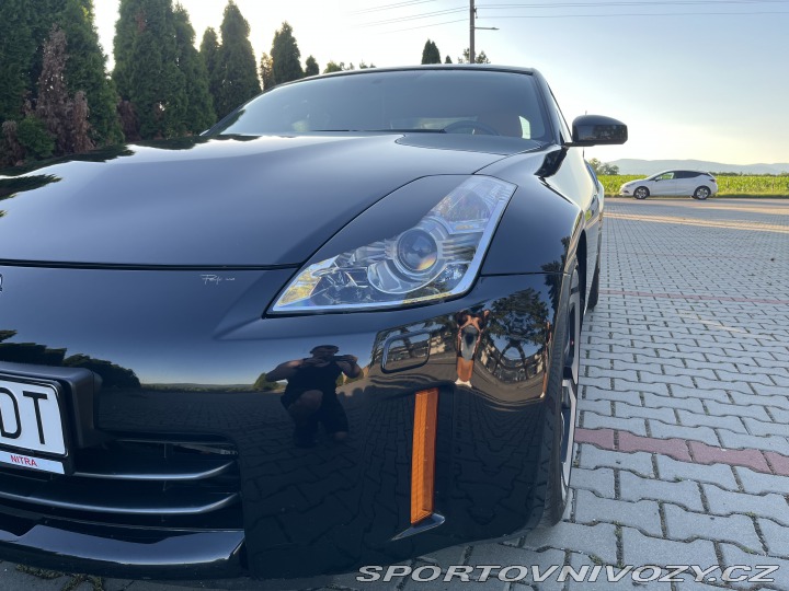 Nissan 350 Z Coupe 2006