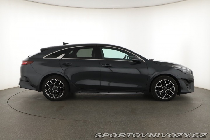Kia ProCeed GT-Line 1.5 T-GDI 2024