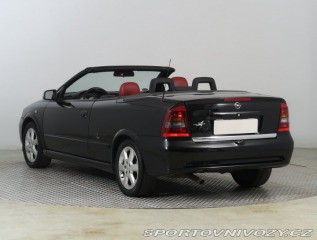 Opel Astra 2.2 16V 2003