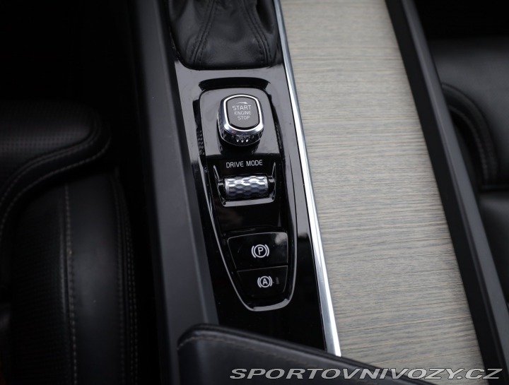 Volvo Ostatní modely XC60 T6 AWD 2020