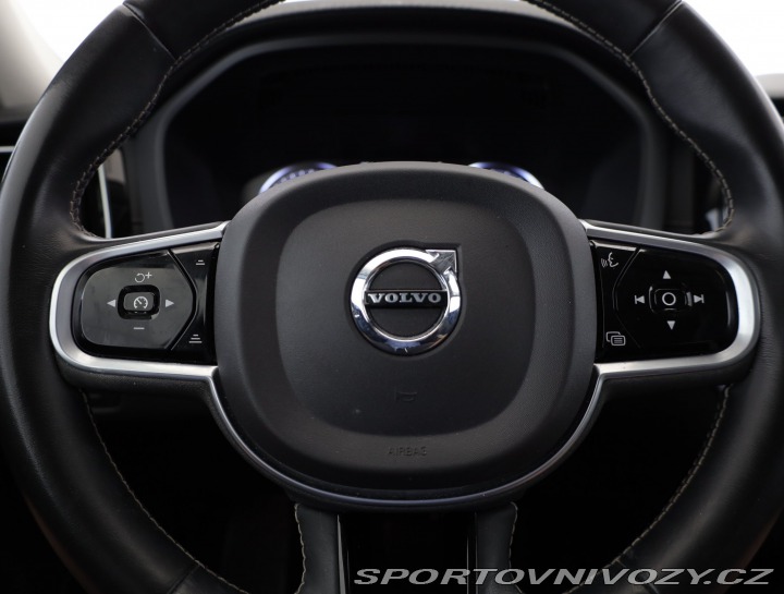 Volvo Ostatní modely XC60 T6 AWD 2020