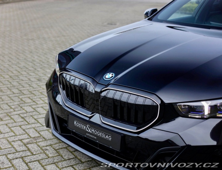 BMW 5 Touring 530e xDrive M S 2024