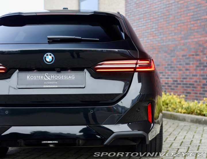BMW 5 Touring 530e xDrive M S 2024