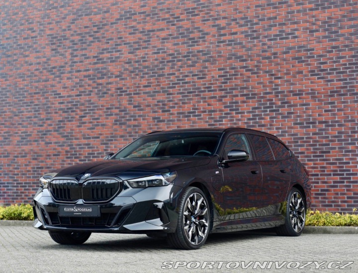 BMW 5 Touring 530e xDrive M S 2024