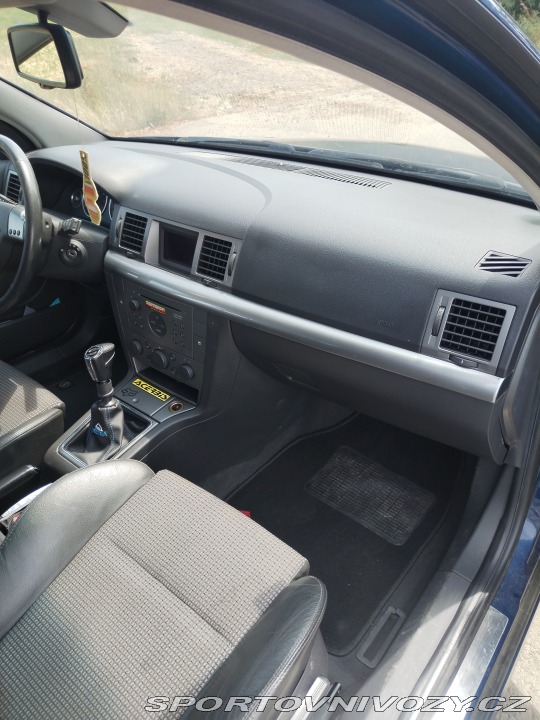 Opel Ostatní modely Vectra 2003