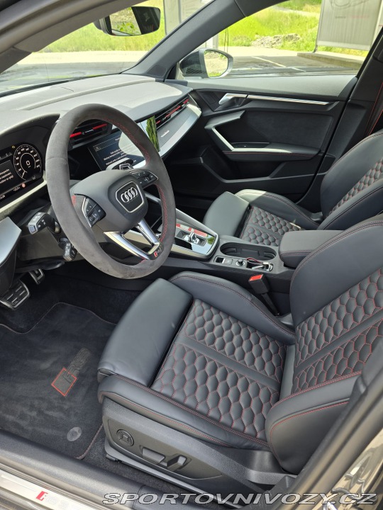 Audi RS3 2024