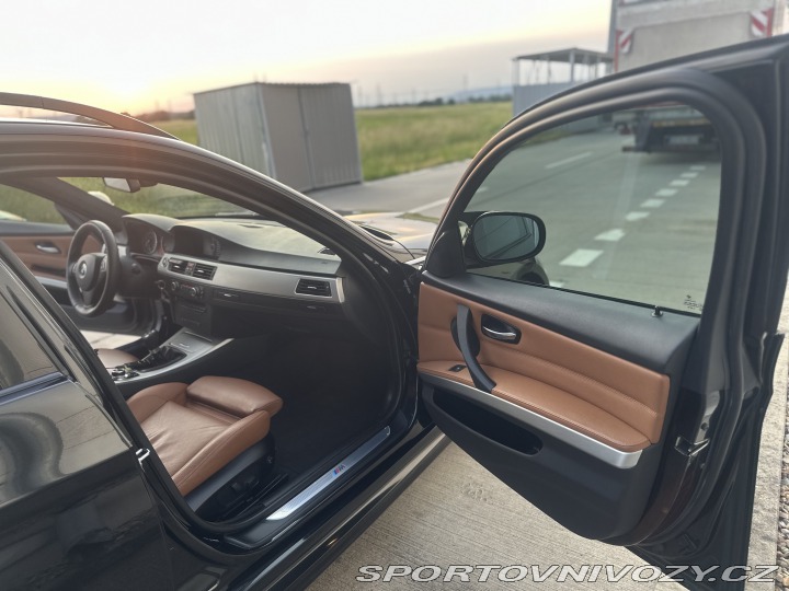 BMW 3 BMW RAD 3 335i COMBI FACE 2009