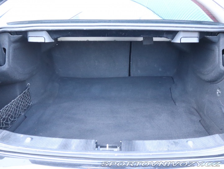 Mercedes-Benz E E 200 2010