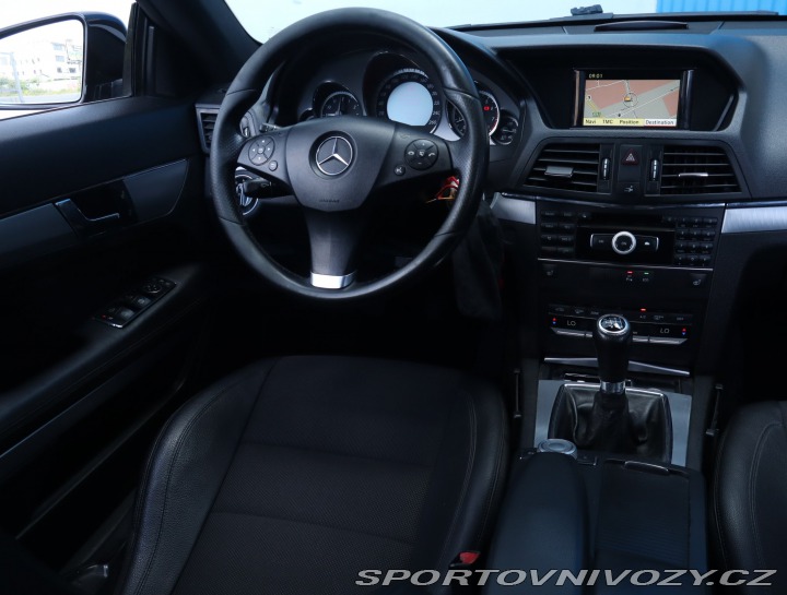 Mercedes-Benz E E 200 2010