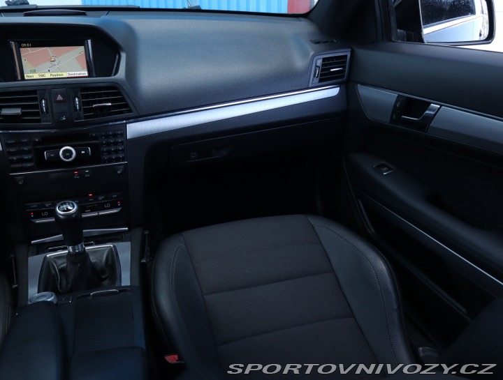 Mercedes-Benz E E 200 2010