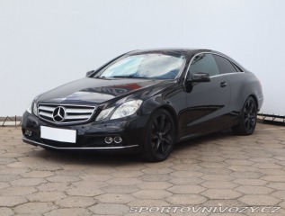 Mercedes-Benz E E 200 2010