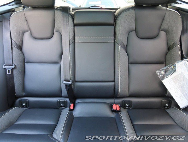 Volvo Ostatní modely XC60 T8 Twin Engine 2020