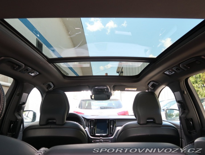 Volvo Ostatní modely XC60 T8 Twin Engine 2020