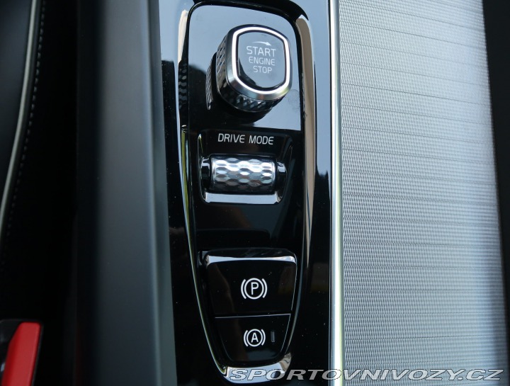 Volvo Ostatní modely XC60 T8 Twin Engine 2020