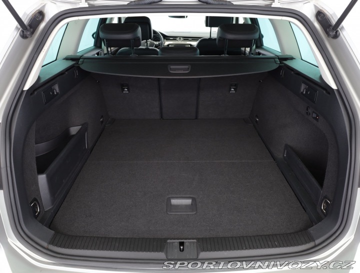 Volkswagen Ostatní modely Passat Highline 2.0 BiTDI 2015