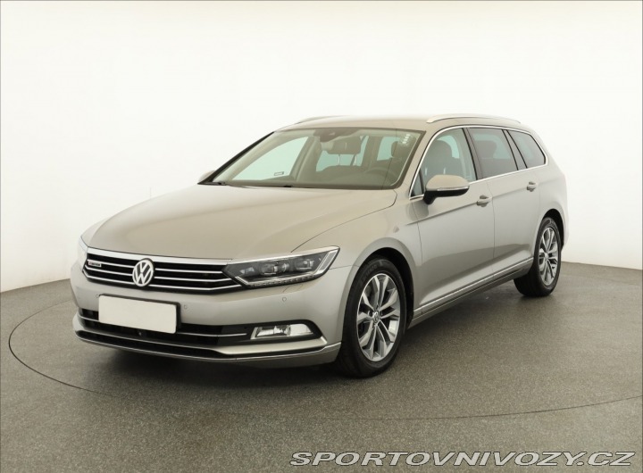 Volkswagen Ostatní modely Passat Highline 2.0 BiTDI 2015
