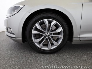 Volkswagen Ostatní modely Passat Highline 2.0 BiTDI 2015