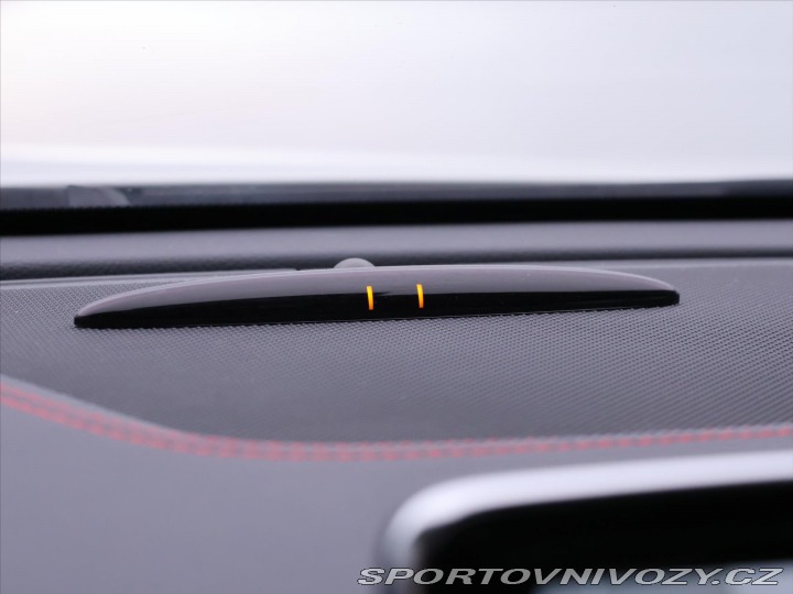 Mercedes-Benz CLA 2,0 45AMG 4-MATIC DPH CZ 2013