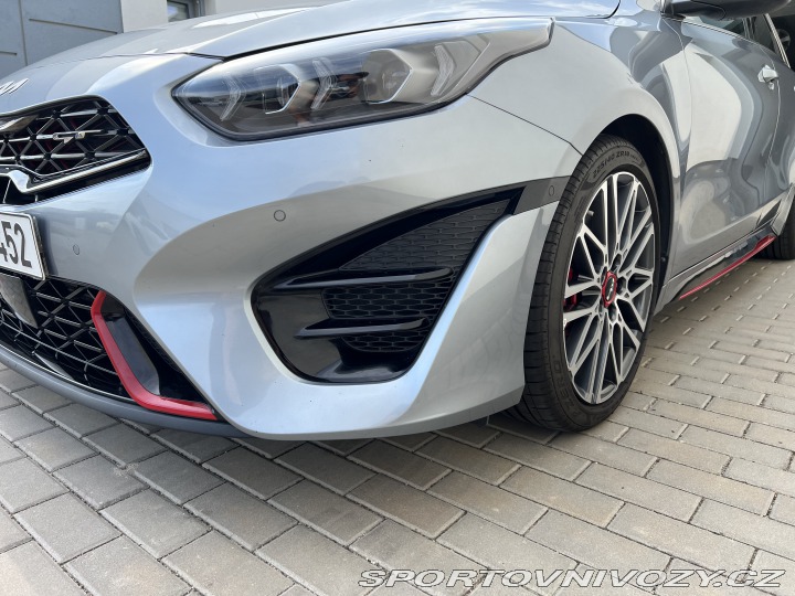 Kia ProCeed 2021