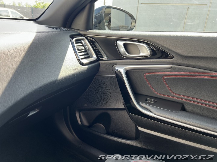 Kia ProCeed 2021