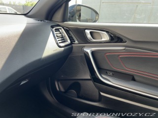 Kia ProCeed  2021