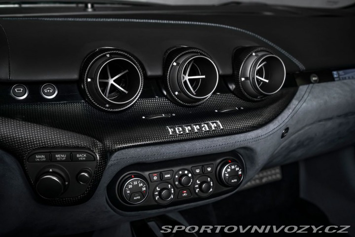 Ferrari F12berlinetta 2014