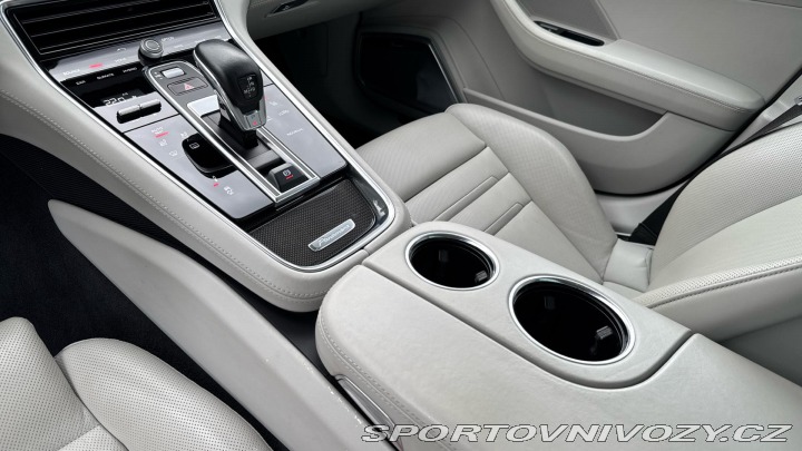 Porsche Panamera Turbo S E-Hybrid Sport Tu 2018