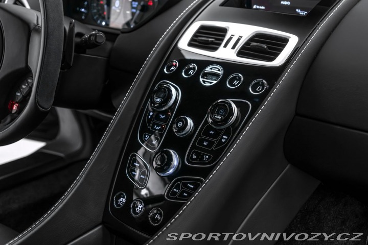 Aston Martin Vanquish 2013