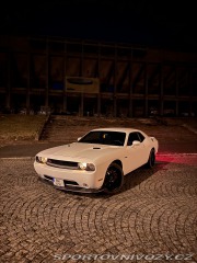 Dodge Challenger R/T 5.7 HEMI V8 MANUÁL 2011