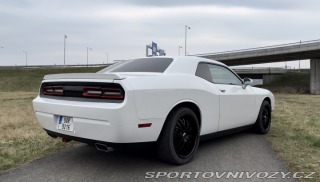 Dodge Challenger R/T 5.7 HEMI V8 MANUÁL 2011
