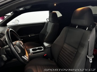 Dodge Challenger R/T 5.7 HEMI V8 MANUÁL 2011
