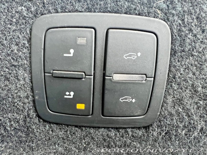 Audi Ostatní modely Q7 3,0 TDI S-line, odpočet 2015