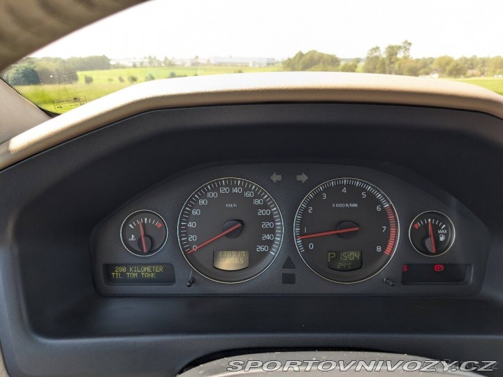 Volvo Ostatní modely XC70 2,5 2004
