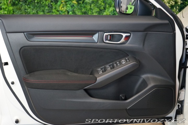 Honda Civic TYPE R*CARPLAY*ZÁRUKA*LED 2023