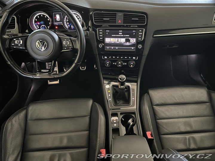 Volkswagen Golf R 4Motion 221kw manuál 2014