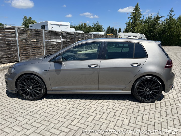Volkswagen Golf R 4Motion 221kw manuál 2014