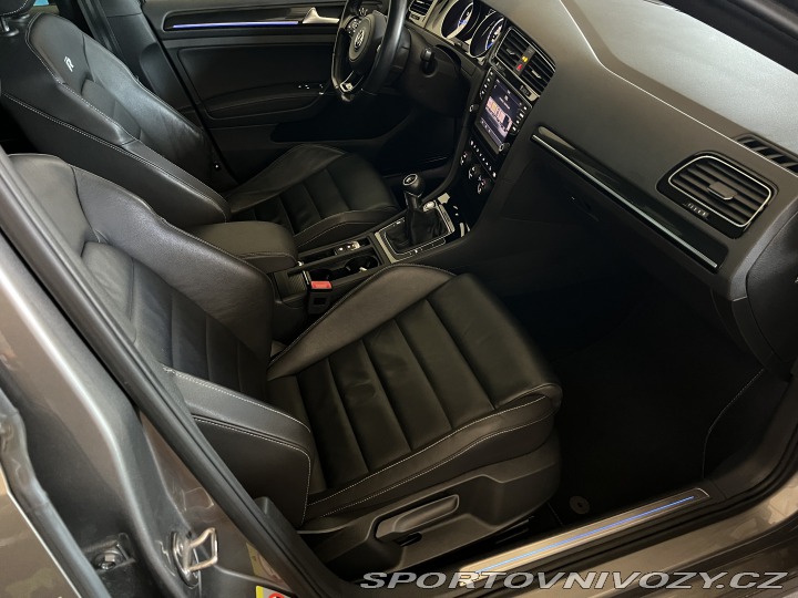 Volkswagen Golf R 4Motion 221kw manuál 2014