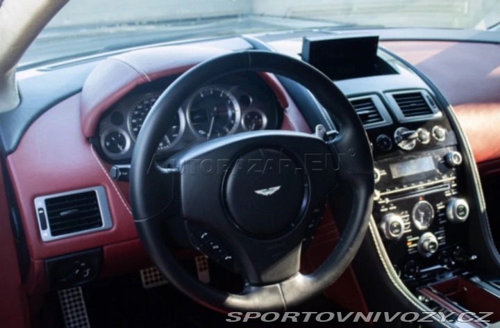Aston Martin Vantage Aston Martin V8 Vantage 2012