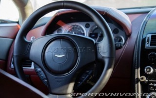 Aston Martin Vantage Aston Martin V8 Vantage 2012