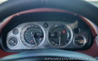Aston Martin Vantage Aston Martin V8 Vantage 2012