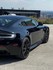 Aston Martin Vantage Aston Martin V8 Vantage 2012