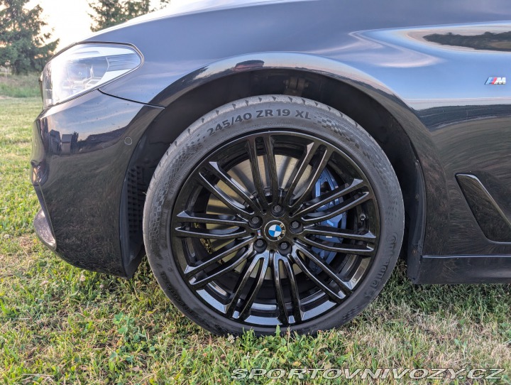 BMW 5 540i xDrive Mpaket 400PS 2018