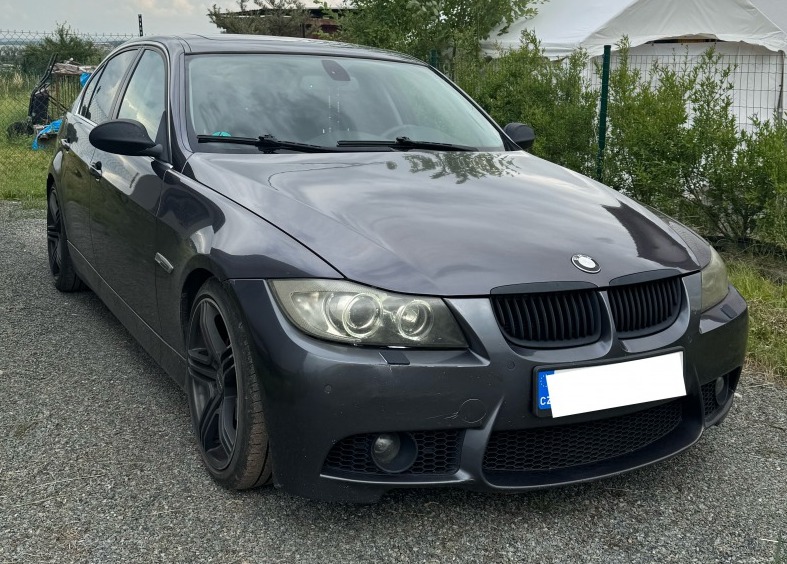 BMW 3 330i