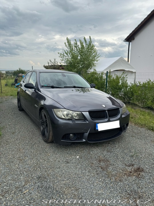 BMW 3 330i 2005