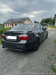 BMW 3 330i 2005