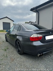 BMW 3 330i 2005