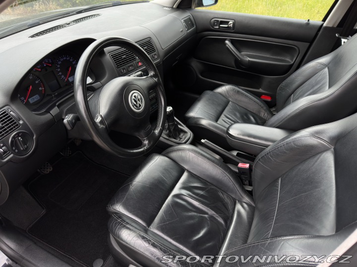 Volkswagen Golf 2.3 V5 125kW 4Motion 6man 2001